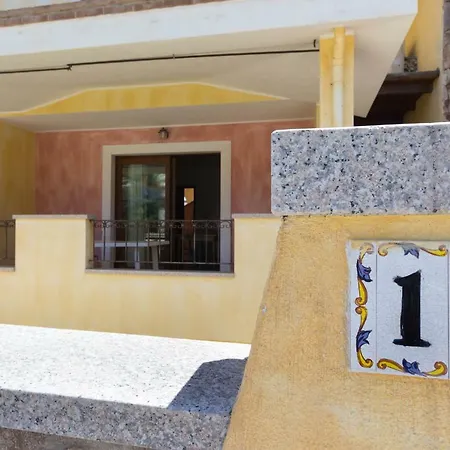 Apt Del Sole 2 شقة